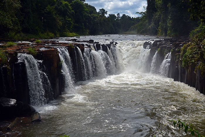 top 5 plus belles régions trek laos plateau boloven cascade